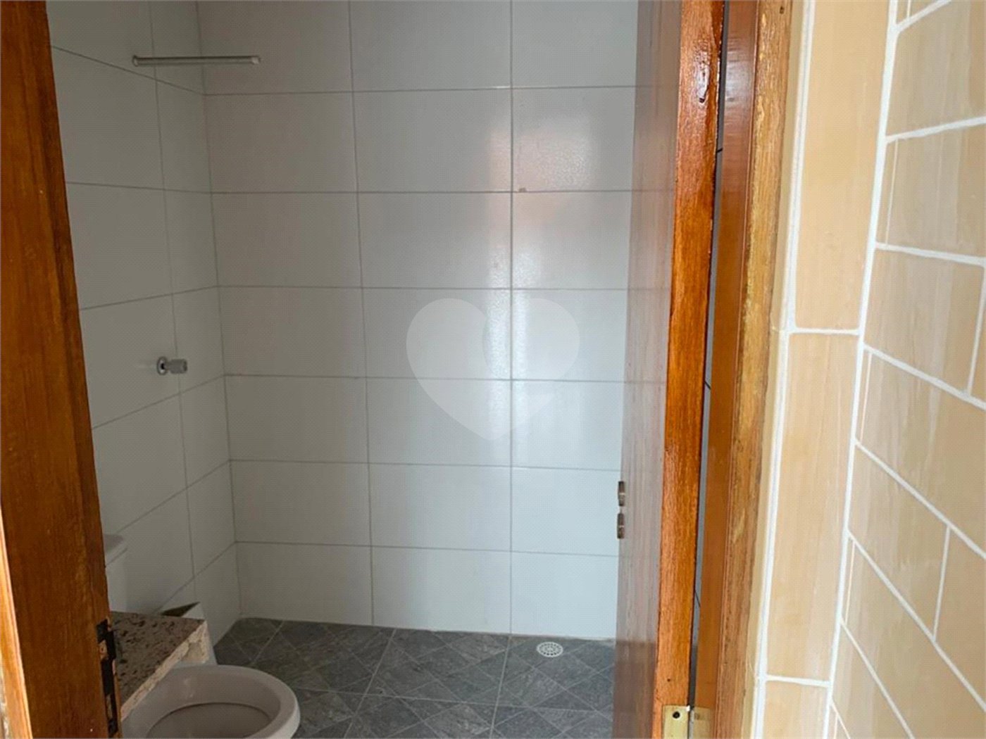 Sobrado à venda com 3 quartos, sendo 1 suíte, em Tremembé, São Paulo, SP