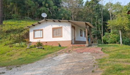 Sítio à venda com 3 quartos, sendo 1 suíte,  em Bairro do Cambará, São Roque, SP