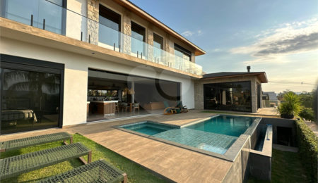 Casa Térrea à venda com 3 suítes em Jardim Leonor, Itatiba, SP