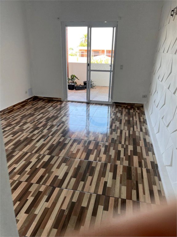 Sobrado à venda com 2 quartos, sendo 1 suíte, em Vila Correa, Ferraz de Vasconcelos, SP
