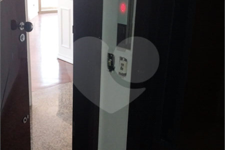 Apartamento à venda ou para alugar com 5 quartos, sendo 3 suítes, em Tatuapé, São Paulo, SP