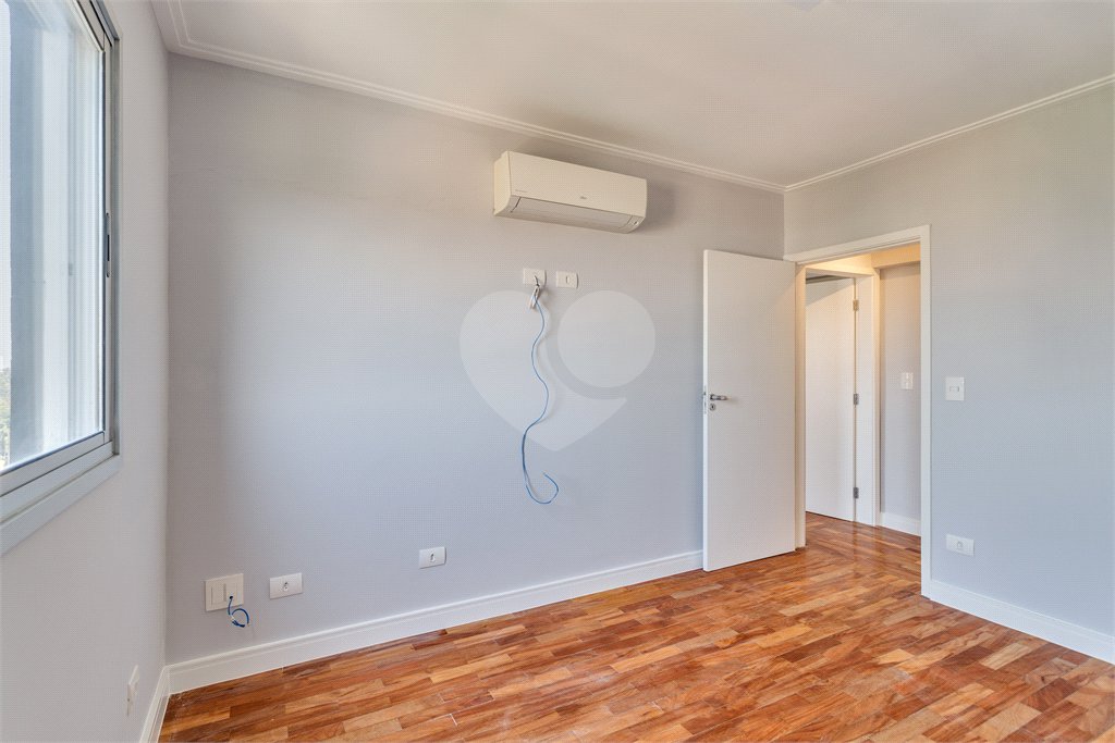 Apartamento à venda com 2 quartos, sendo 1 suíte,  em Santo Amaro, São Paulo, SP