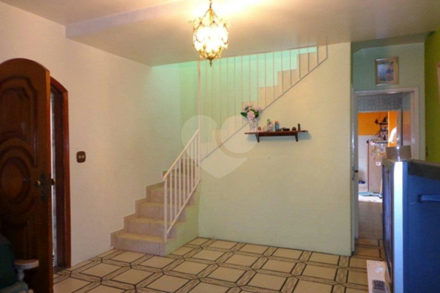 Sobrado à venda com 3 quartos, sendo 1 suíte, em Vila Nova Cachoeirinha, São Paulo, SP