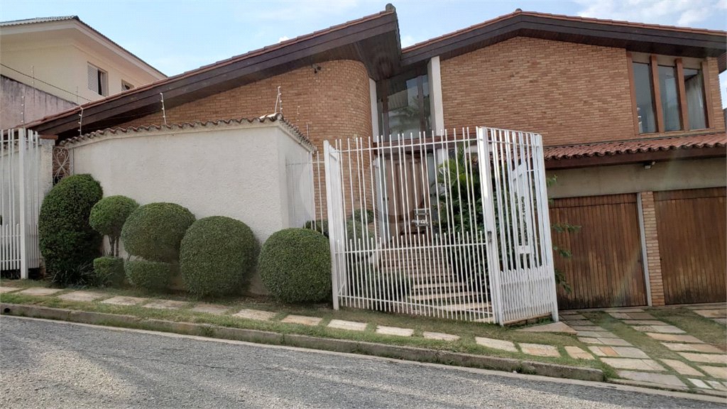 Casa de Vila à venda com 3 quartos, sendo 2 suítes, em Jardim Emília, Sorocaba, SP