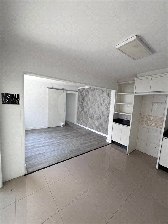 Sobrado à venda com 3 quartos em Parada Inglesa, São Paulo, SP