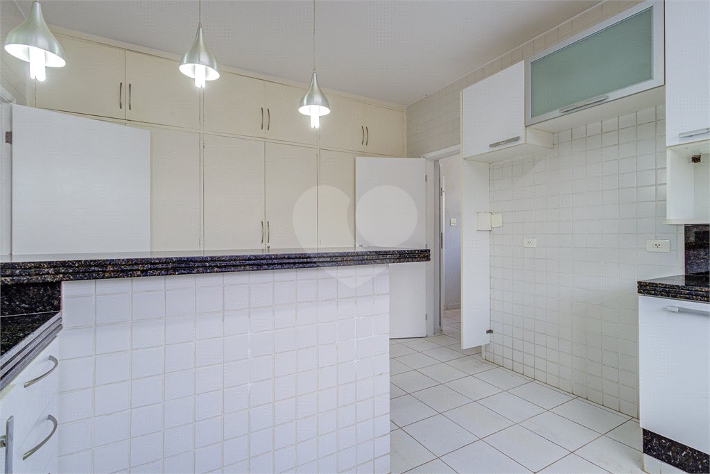 Casa Térrea à venda ou para alugar com 5 quartos, sendo 1 suíte, em Jardim Marajoara, São Paulo, SP