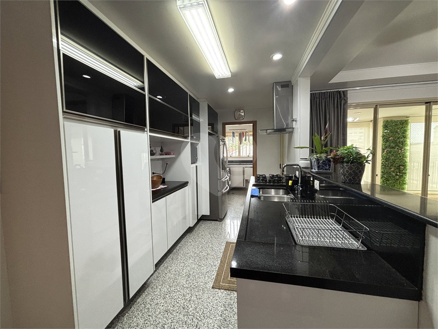 Apartamento à venda com 3 quartos, sendo 2 suítes, em Santana, São Paulo, SP
