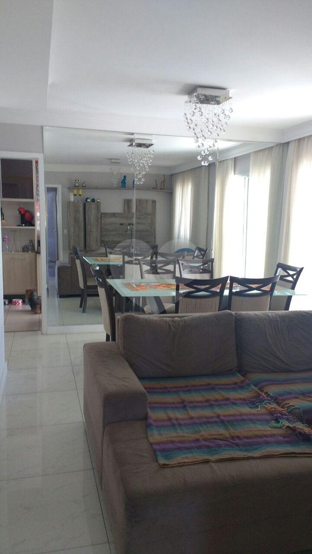 Apartamento à venda com 4 quartos, sendo 1 suíte, em Vila Progresso, Guarulhos, SP