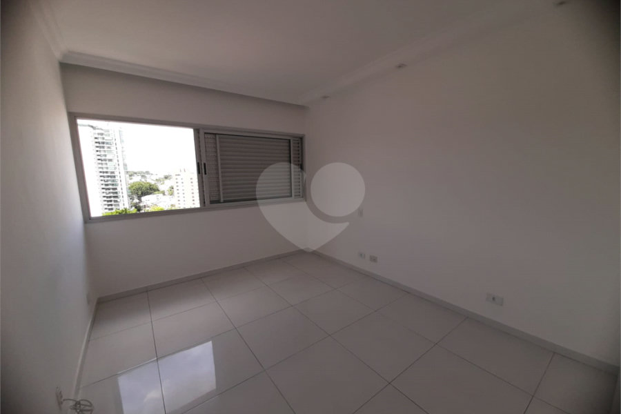 Apartamento à venda com 3 quartos, sendo 1 suíte, em Santana, São Paulo, SP