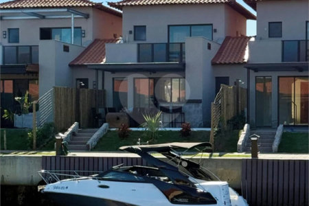 Casa em condomínio à venda com 4 quartos, sendo 3 suítes, em Marina, Armação dos Búzios, RJ