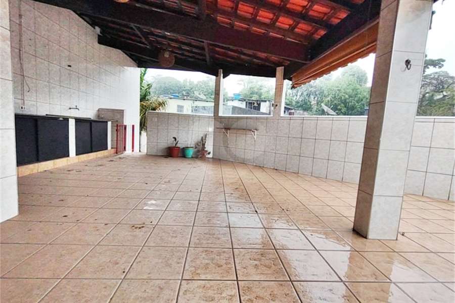 Sobrado à venda com 3 quartos em Tremembé, São Paulo, SP