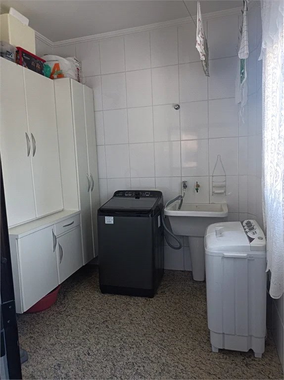 Sobrado à venda com 5 quartos, sendo 4 suítes,  em Rolinópolis, São Paulo, SP