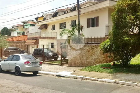 Sobrado à venda com 8 quartos, sendo 5 suítes, em Jardim Franca, São Paulo, SP