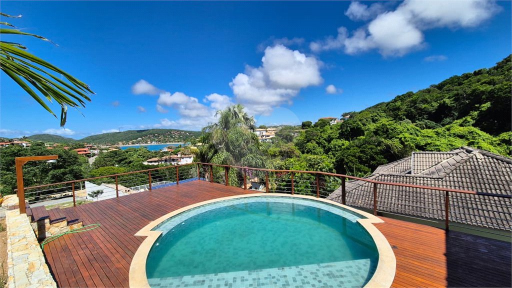 Casa à venda com 8 quartos, sendo 7 suítes, em Ferradura, Armação dos Búzios, RJ