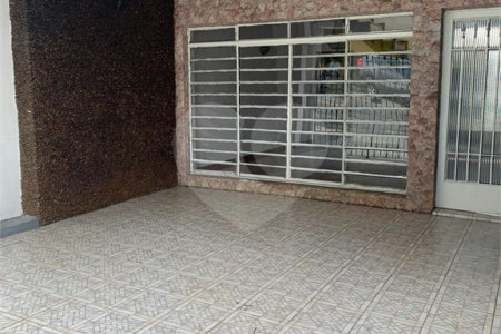 Sobrado à venda com 3 quartos em Vila Progredior, São Paulo, SP