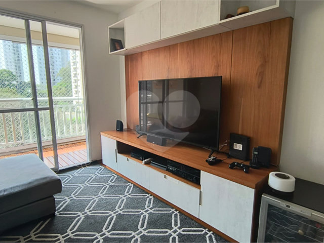 Apartamento à venda com 3 quartos, sendo 2 suítes,  em Morumbi, São Paulo, SP