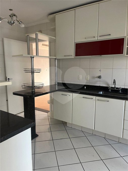 Apartamento para alugar com 3 suítes em Vila Assunção, Santo André, SP