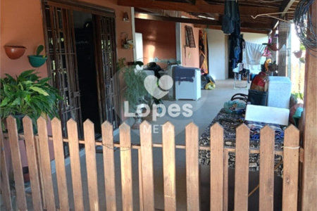 Chácara à venda com 5 quartos, sendo 3 suítes, em Loteamento Residencial Vista Linda, São José dos Campos, SP