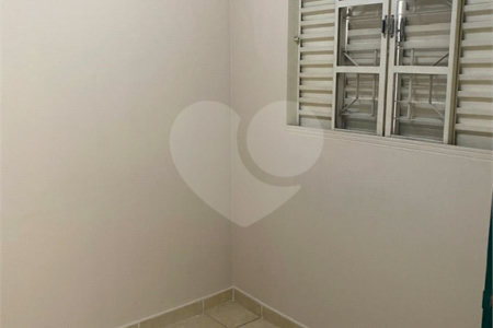 Sobrado à venda com 3 quartos, sendo 1 suíte, em Vila Lageado, São Paulo, SP