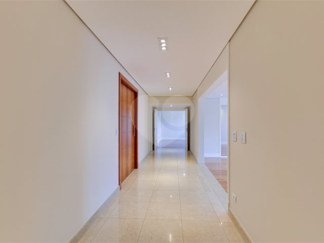 Apartamento para alugar com 4 suítes em Jardim Marajoara, São Paulo, SP