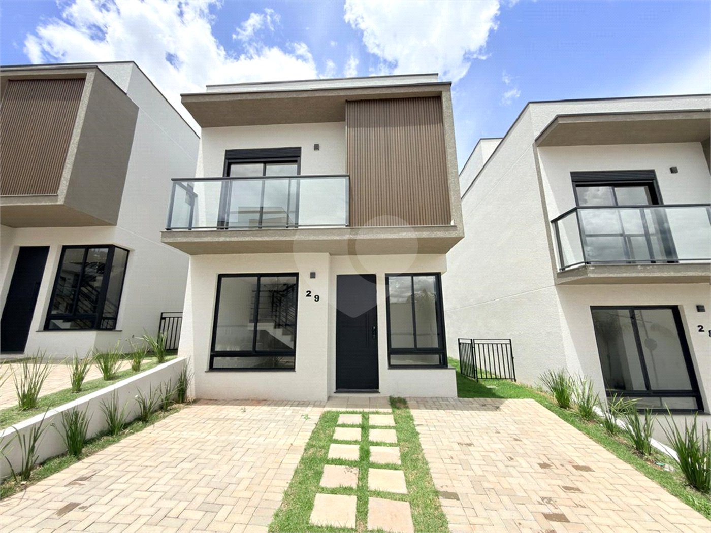 Casa à venda com 3 suítes no condomínio Mont Blanc Village, Vinhedo - SP