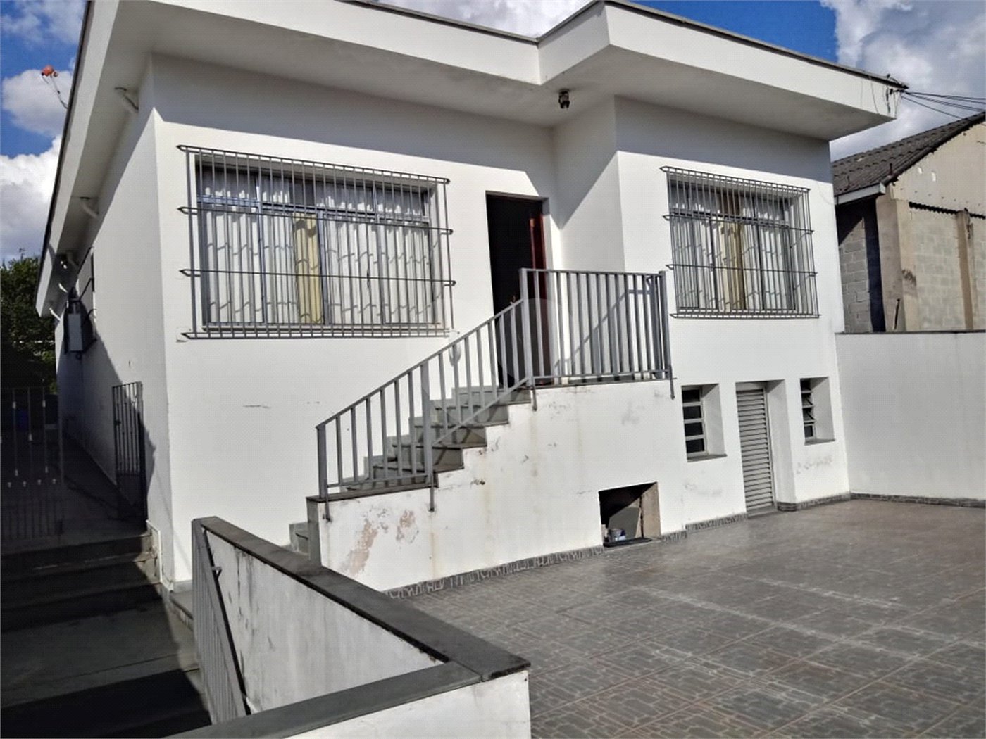 Casa Térrea à venda com 3 quartos, sendo 1 suíte, em Vila Paulicéia, São Paulo, SP