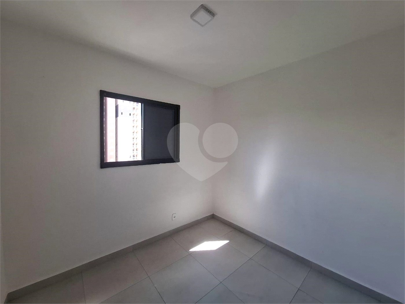 Apartamento à venda com 2 quartos em Jardim Gutierres, Sorocaba, SP