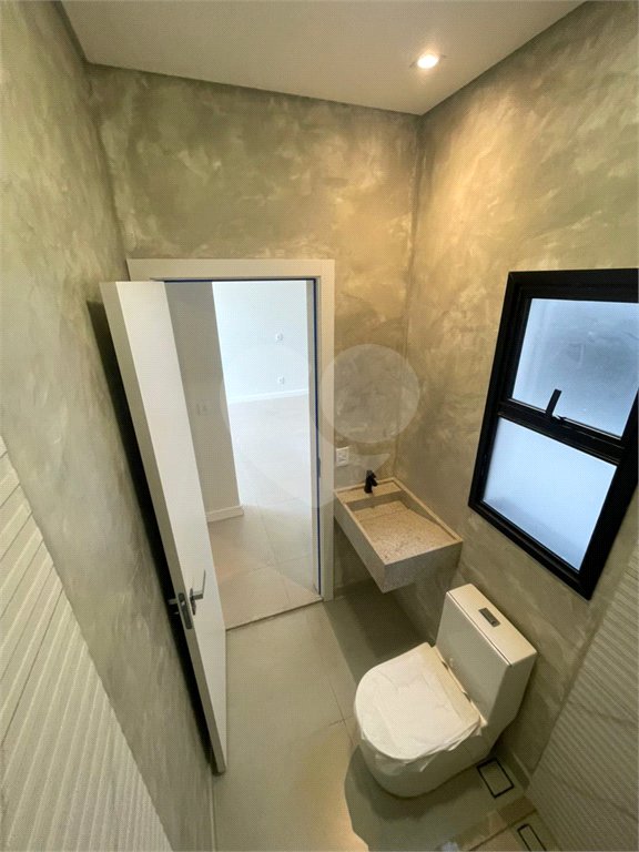 Casa à venda com 3 quartos, sendo 2 suítes,  no condomínio Residencial Jardim, Sorocaba - SP