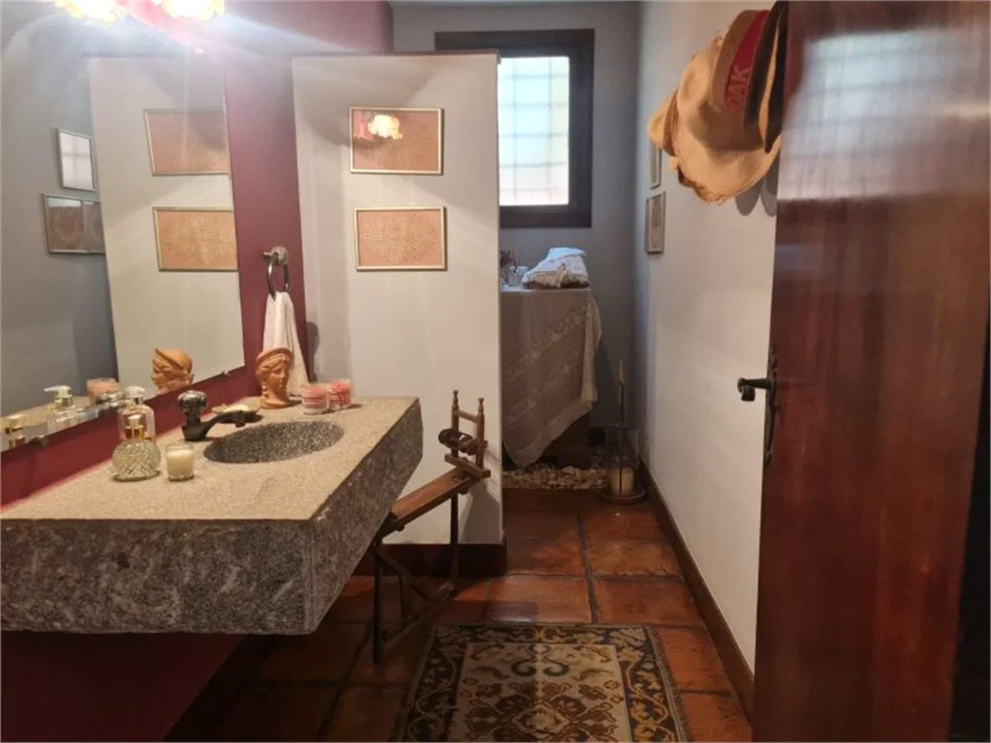Casa à venda com 5 quartos, sendo 2 suítes, em Jardim Morumbi, São Paulo, SP