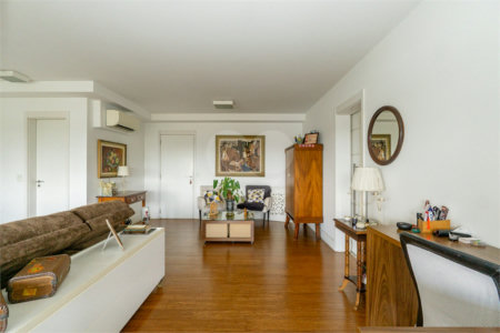 Apartamento à venda com 3 suítes em Santo Amaro, São Paulo, SP