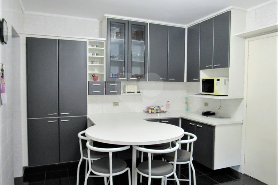Sobrado à venda com 3 quartos, sendo 1 suíte, em Vila Mascote, São Paulo, SP