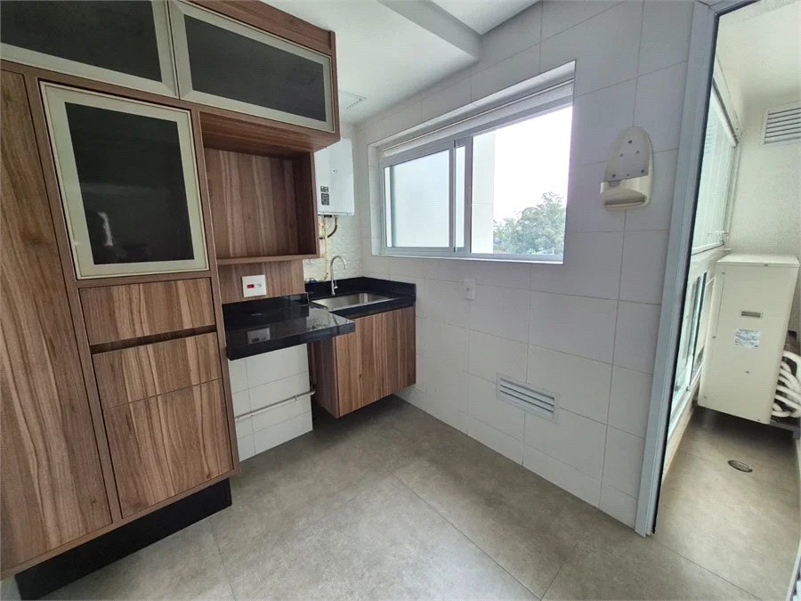 Apartamento à venda com 4 quartos, sendo 2 suítes,  em Jardim Vazani, São Paulo, SP