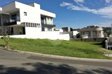 Terreno à venda em Parque das Quaresmeiras, Campinas, SP