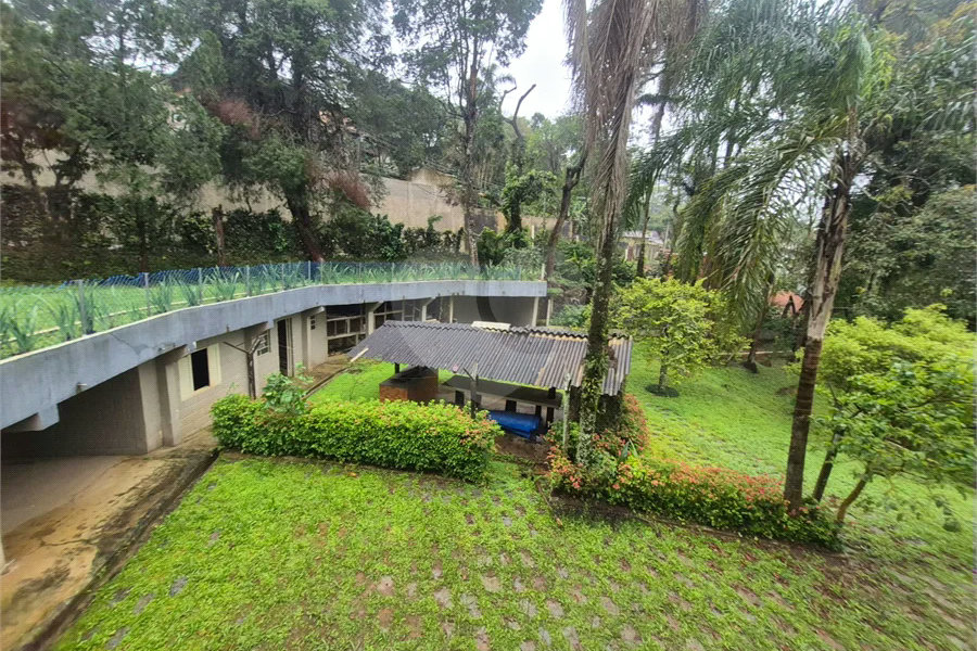 Sobrado à venda ou para alugar com 3 suítes em SERRA DA CANTAREIRA, Mairiporã, SP