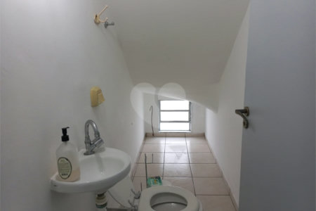 Sobrado à venda com 3 quartos, sendo 1 suíte,  em Vila Lageado, São Paulo, SP