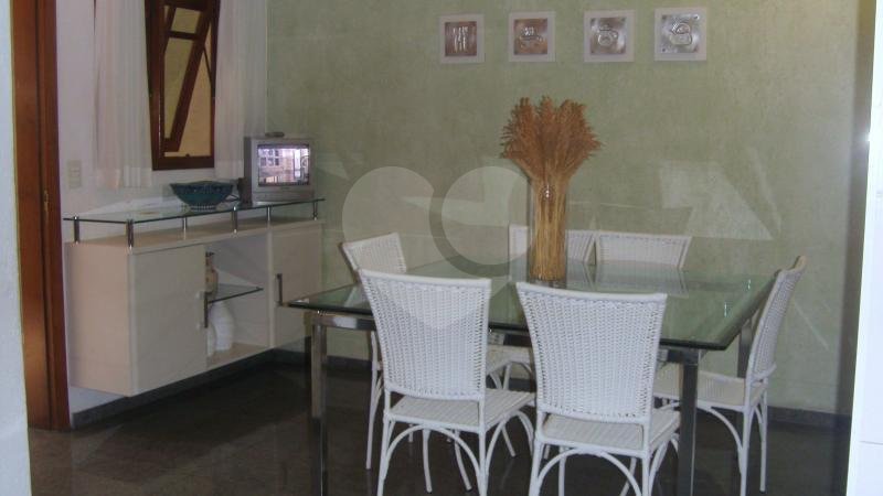 Sobrado à venda com 4 quartos, sendo 2 suítes, em Horto Florestal, São Paulo, SP
