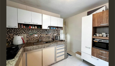 Casa à venda com 3 quartos em Jardim Monte Azul, São Paulo, SP
