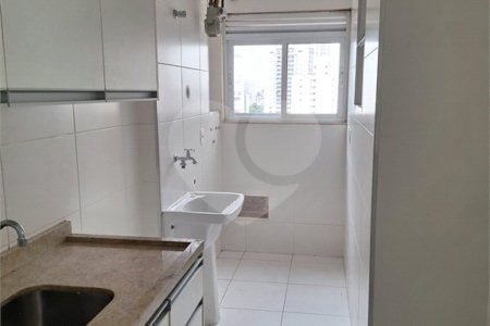 Apartamento à venda em Vila Gumercindo – 55m²