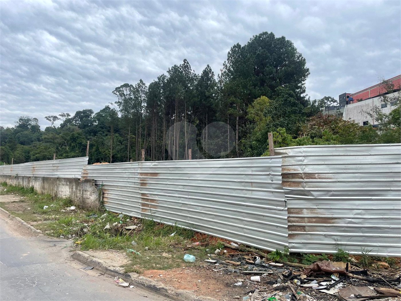 Terreno à venda em Jardim do Rio Cotia, Cotia, SP