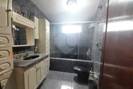 Sobrado à venda com 4 quartos, sendo 1 suíte, em Vila Brasílio Machado, São Paulo, SP