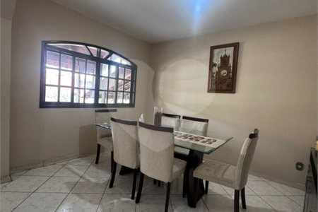 Casa à venda com 5 quartos, sendo 1 suíte, no condomínio Pedra Bonita, Rio de Janeiro - RJ
