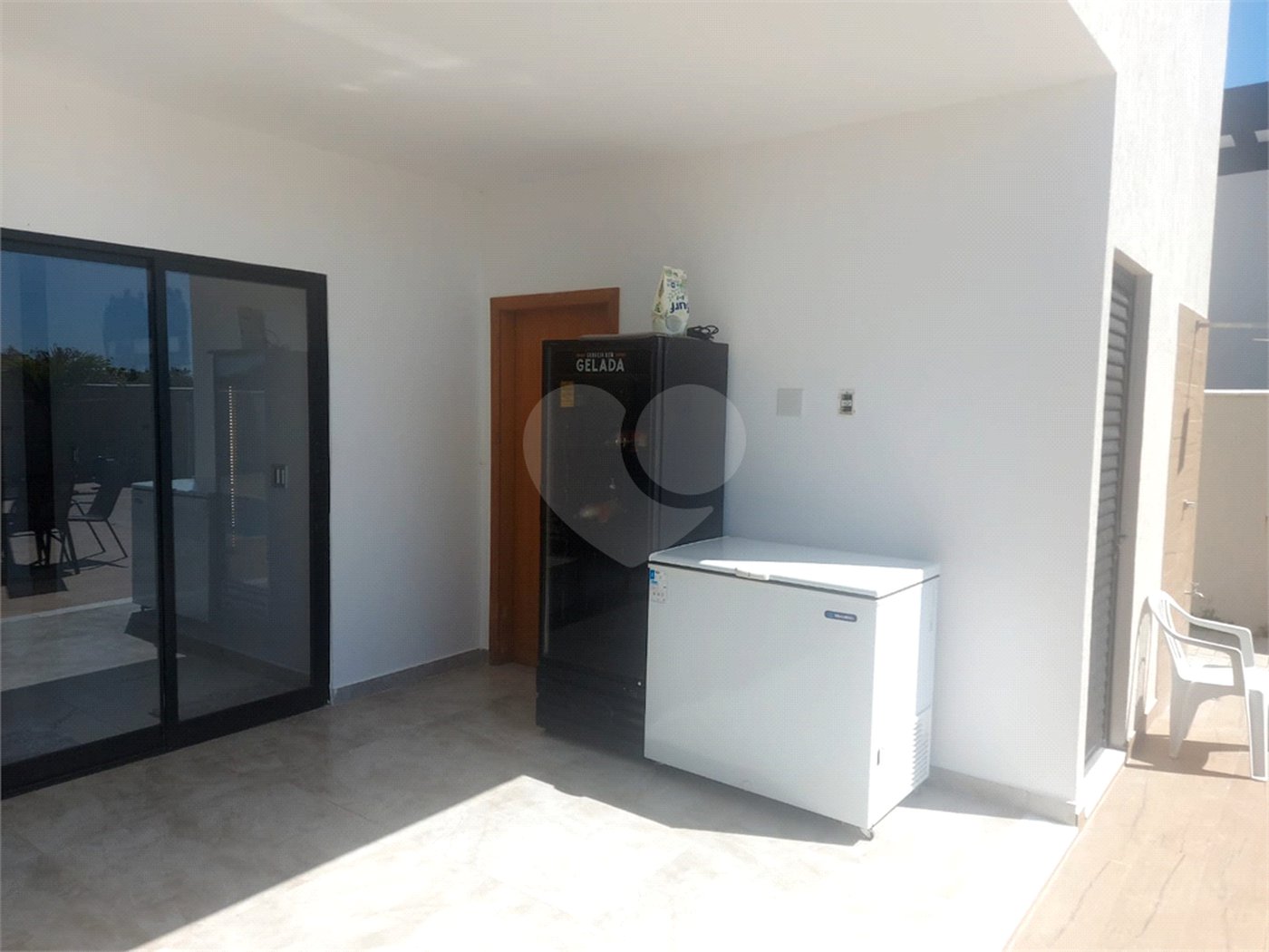 Casa à venda com 4 quartos, sendo 3 suítes, em Ogiva, Cabo Frio, RJ