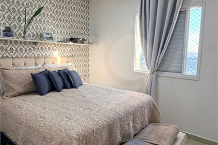 Apartamento à venda com 3 quartos, sendo 1 suíte, em Jardim Tupanci, Barueri, SP