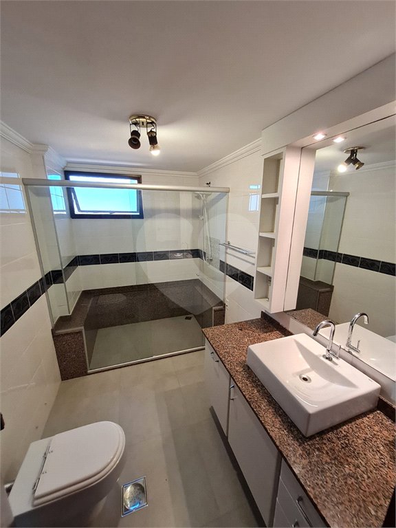 Apartamento à venda com 3 quartos, sendo 1 suíte,  em Vila Angeli, Valinhos, SP