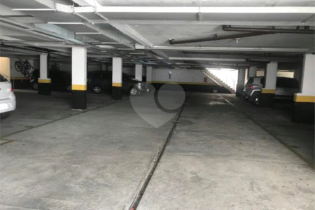 Casa à venda com 3 quartos, sendo 1 suíte, no condomínio Villas de São Francisco, São Paulo - SP