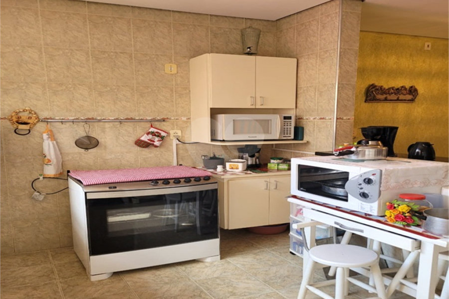 Casa Térrea à venda com 5 quartos, sendo 2 suítes,  em Jardim Aricanduva, São Paulo, SP