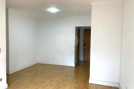 Apartamento à venda com 3 quartos, sendo 1 suíte,  em Bela Aliança, São Paulo, SP