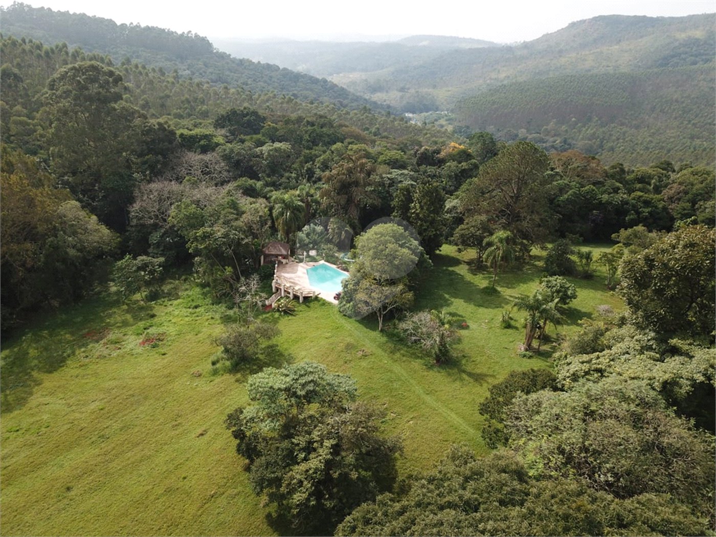 Chácara à venda com 5 quartos em Volta Grande (são João Novo), São Roque, SP
