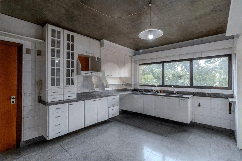 Apartamento à venda com 4 quartos, sendo 2 suítes, em Paraíso do Morumbi, São Paulo, SP
