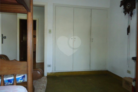 Sobrado à venda com 4 quartos em Santa Teresinha, São Paulo, SP